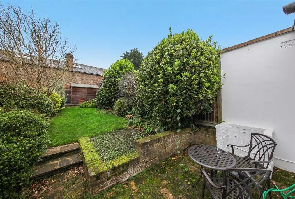 Hendon Park Cottages, Mill Hill, NW7, Mill Hill